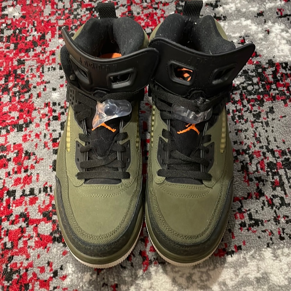 Green - Jordan’s 9.5